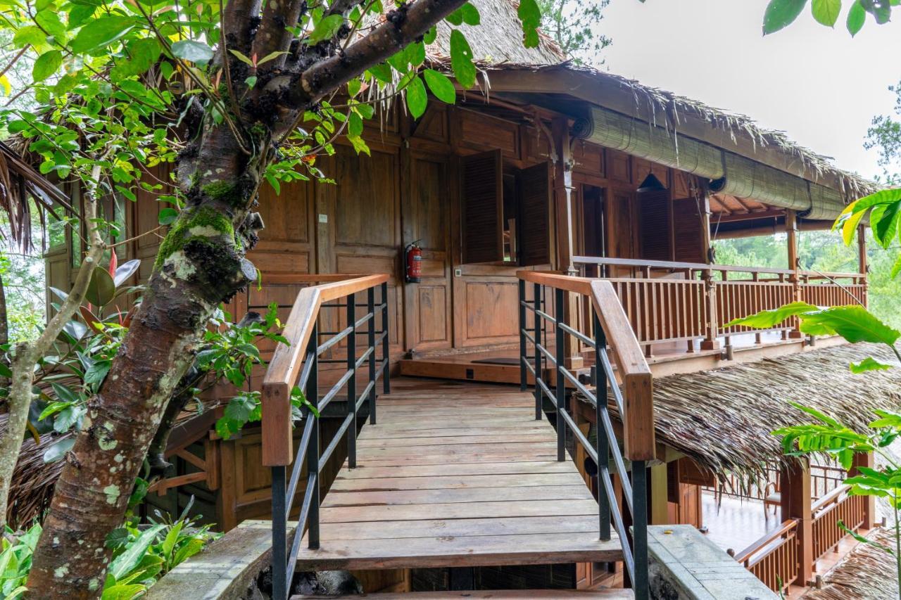 Tira Vilagna Suites & Spa Кинтамани Экстерьер фото