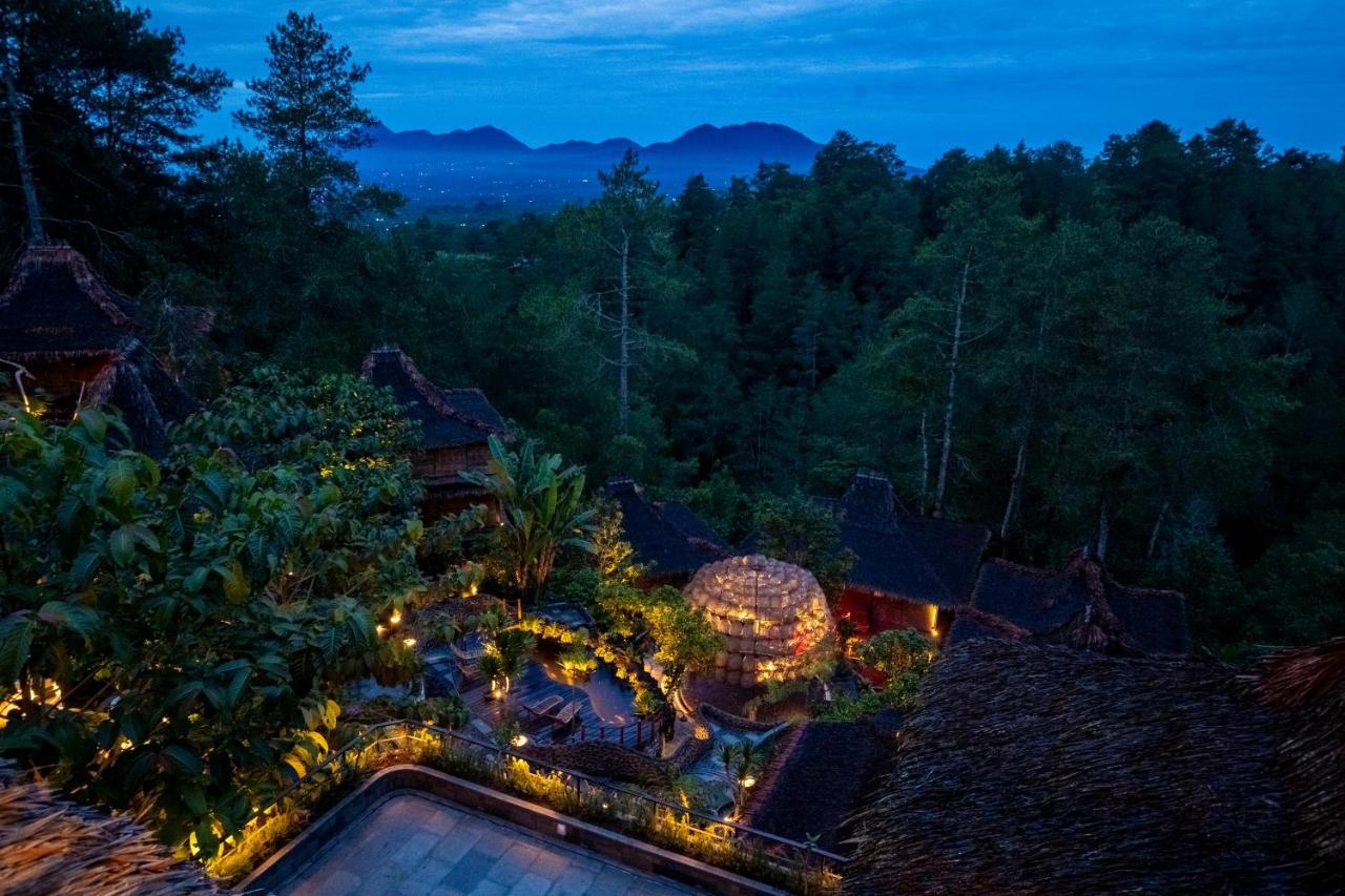 Tira Vilagna Suites & Spa Кинтамани Экстерьер фото